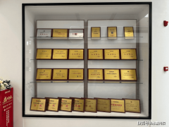 <b>料、设想、施工、售后全程闭环</b>